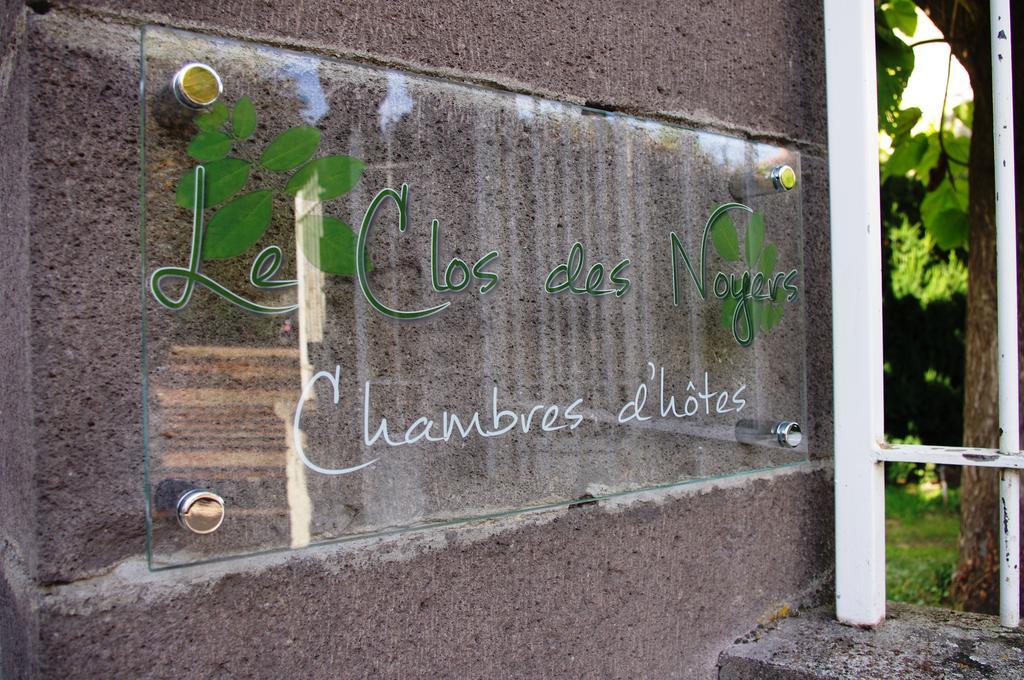 Le Clos Des Noyers Combronde Exterior foto